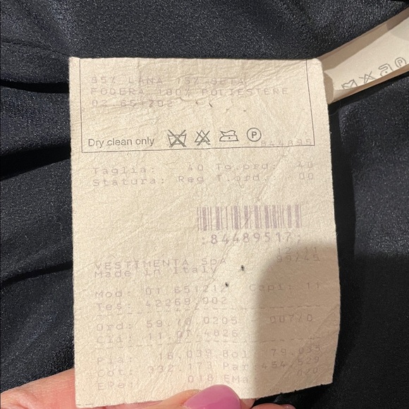 Giorgio Armani suit - Picture 15 of 17